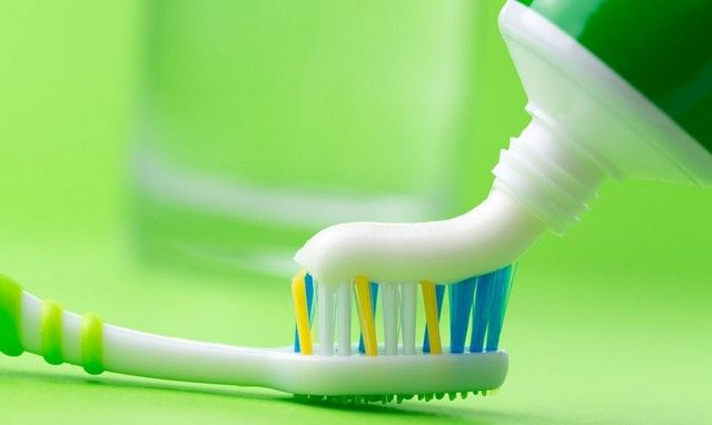 Как подобрать абразивную зубную пасту