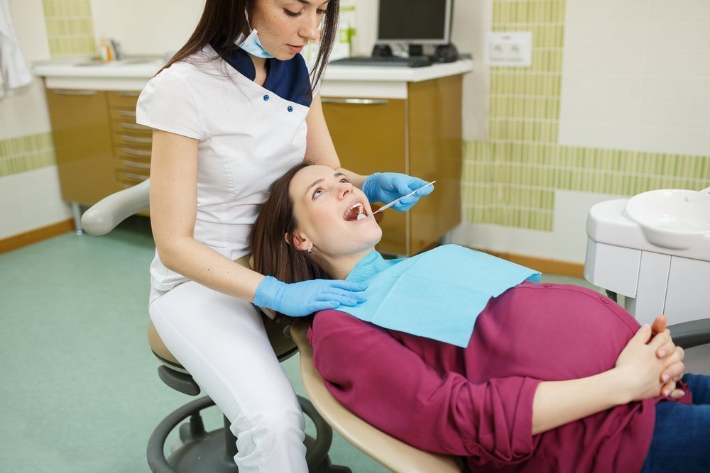 Можно ли лечить зубы беременным с анестезией
