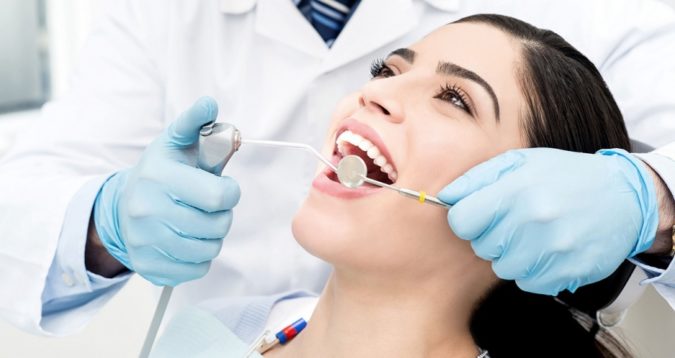 Чем укрепляют зубы и десна