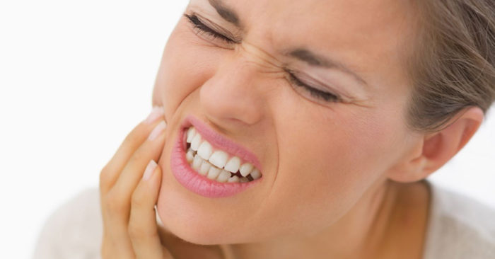 Почему зубы болят ночью?