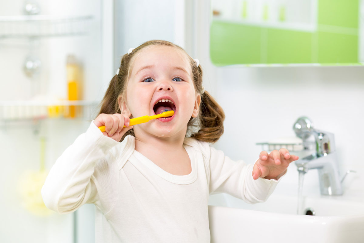 Коренные зубы у детей: порядок прорезывания