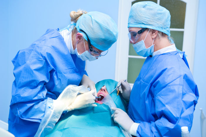 Перфорация гайморовой пазухи при удалении зуба: лечение