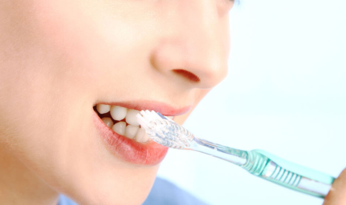 Стоит ли использовать зубную пасту от пародонтоза?